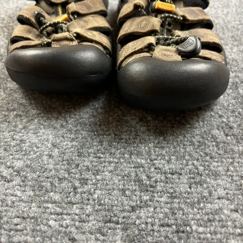 Keen boys brown
